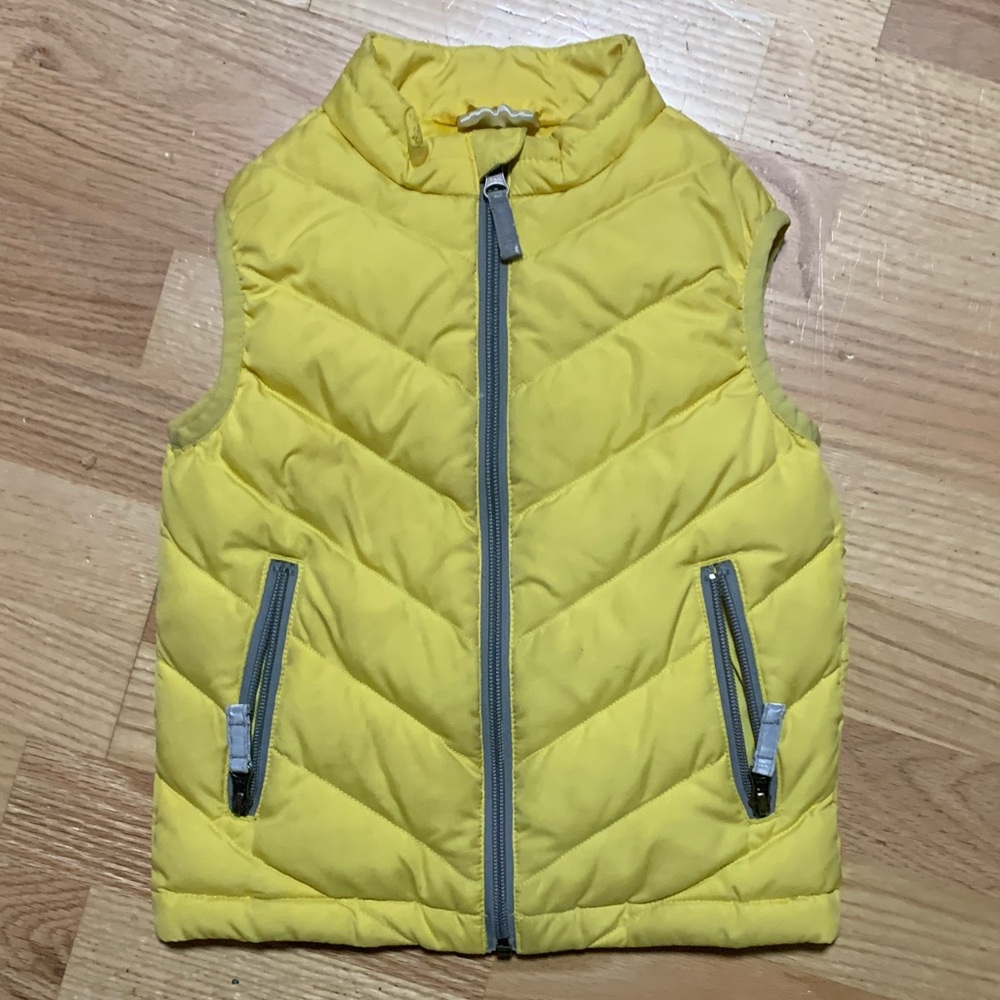 Yellow Hanna Andersson Puffer Vest with Zipper Pockets 100